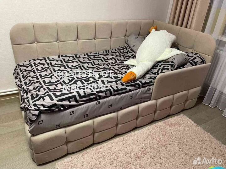 Детская кровать диван с мягкими бортиками