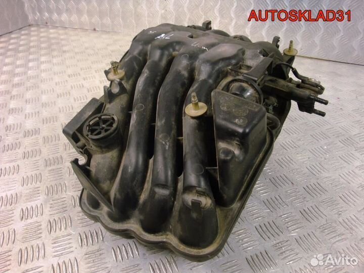 Коллектор впускной Volkswagen Golf 4 06A133185AK