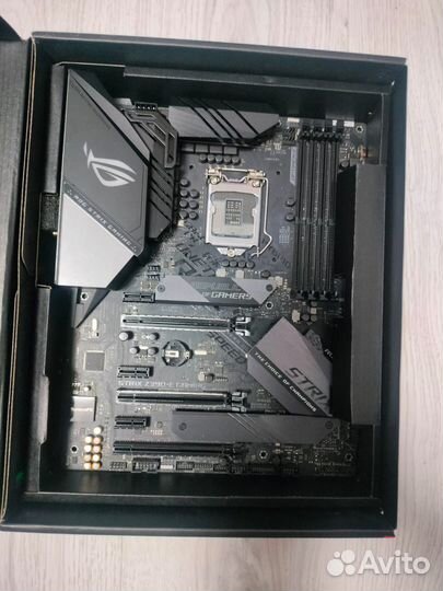 Asus rog strix z390-e gaming wifi 1151v2