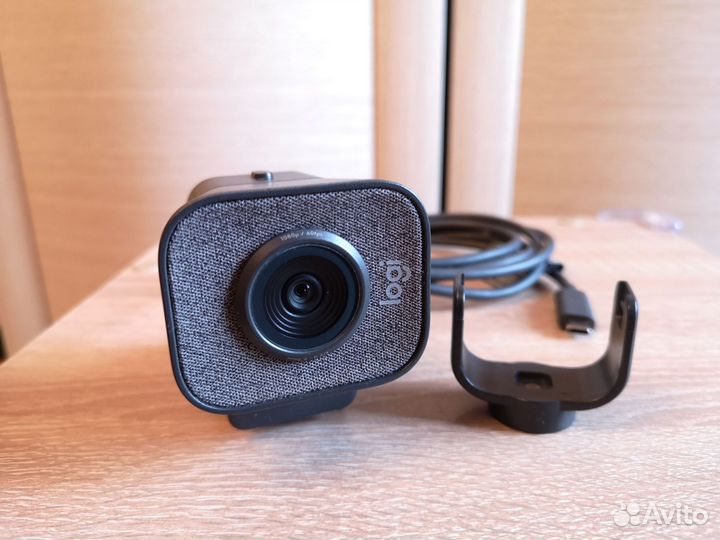 Веб-камера Logitech StreamCam + Fifine K678