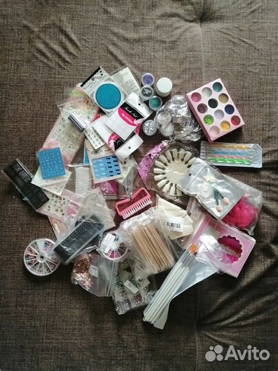 Гель-лаки для ногтей, и другое