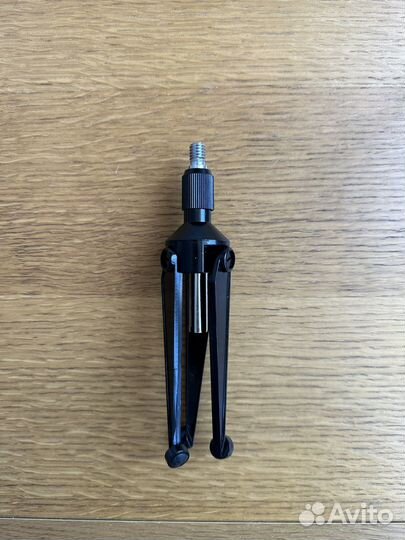 Стойка для микрофона настольная