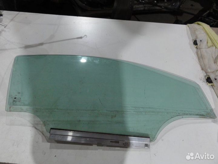Стекло двери передней правой Opel Astra Gtc H