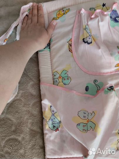 Органайзер на детскую кроватку