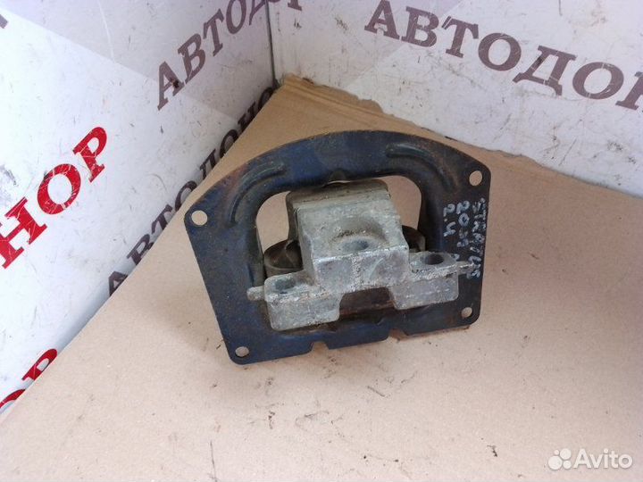 Подушка АКПП Dodge Stratus 2.4 АКПП 2002