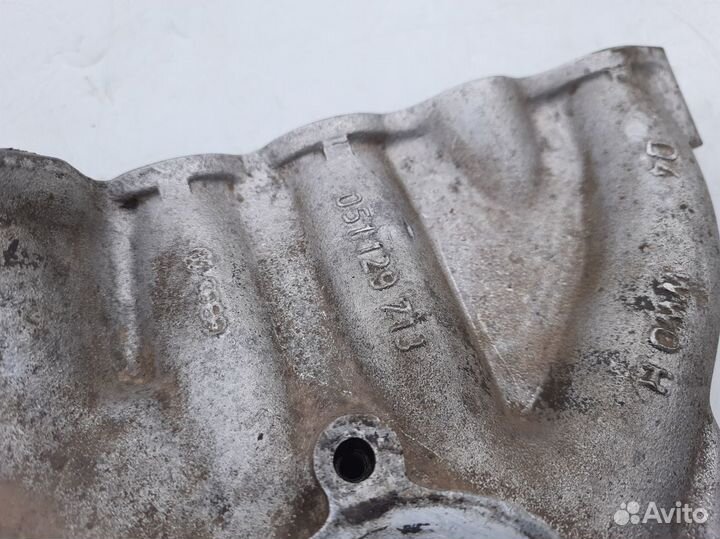 Коллектор впускной Volkswagen Passat B3