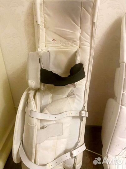 Щитки вратарские True L12. спец заказ