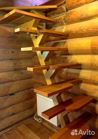 Лестница в дом или квартиру