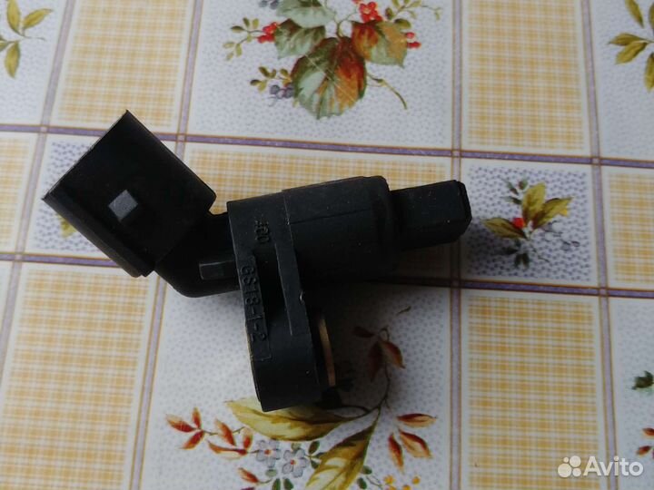 Датчик ABS перелний фольцваген