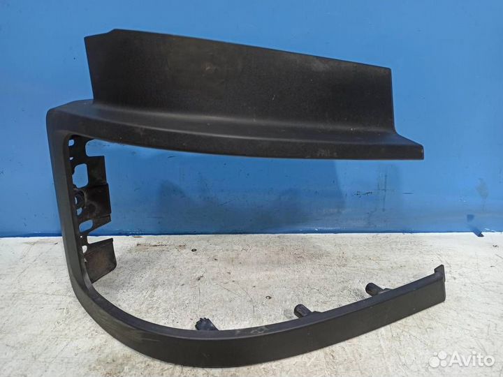 Облицовка фары правая Scania 6 series 2016