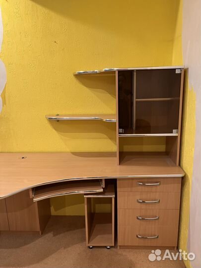 Компьютерный стол со шкафом бу