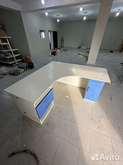 Кассовый стол