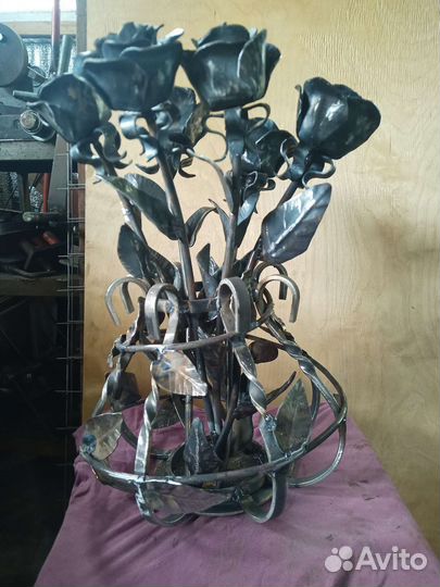 Кованая роза