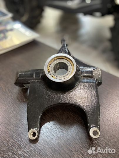 0503-549 Кулак левый artic CAT