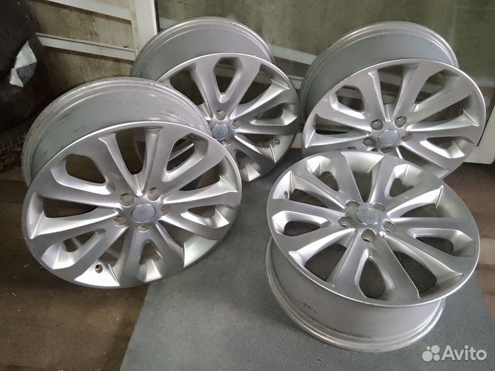 Диски литые r20 на Range Rover