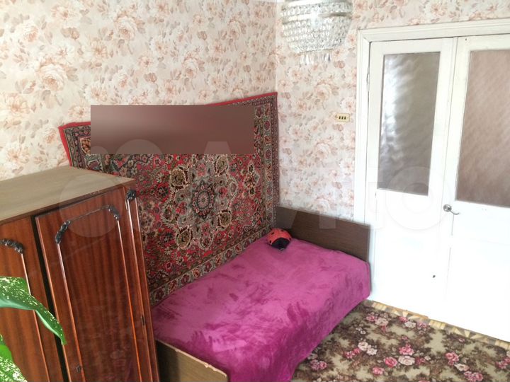 Комната 18 м² в 3-к., 2/4 эт.