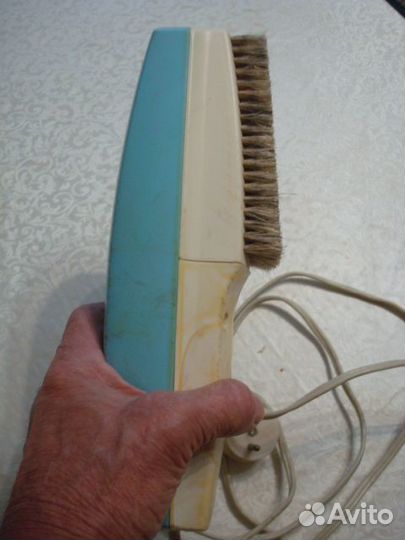 Электрощетка-пылесос 