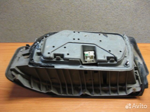 Фонарь задний правый Mitsubishi Galant (89-92 года