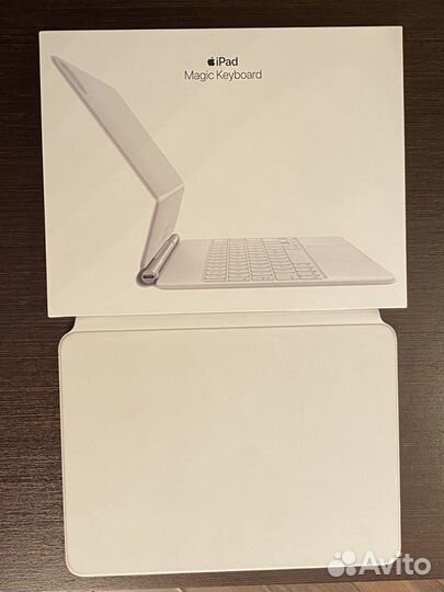 iPad air (5-го поколения) + Magic Keyboard