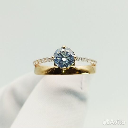 Золотое кольцо с фианитом 16р