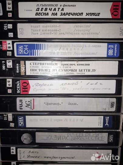 Видеокассеты с крутыми фильмами