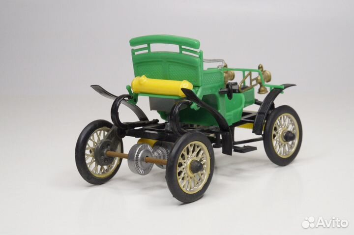 Модель 1/25 Wartburg 1898