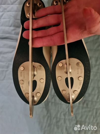 Коньки фигурные