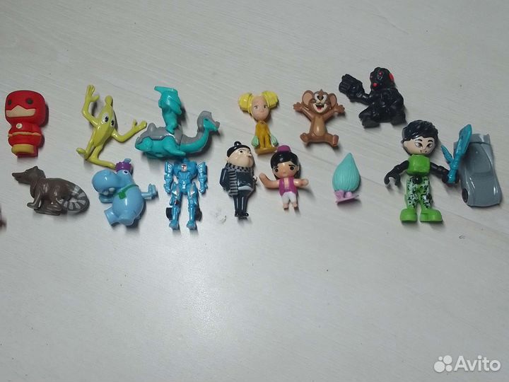 Игрушки из киндаров