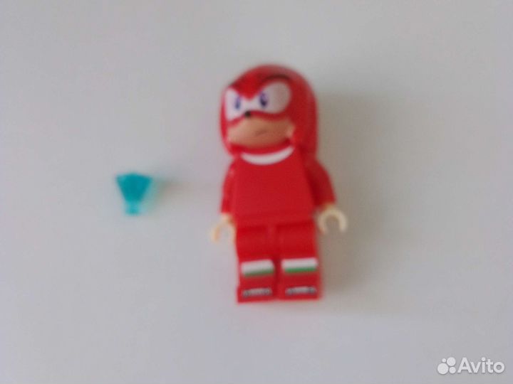 Lego соник фигурка наклз + синий изумруд