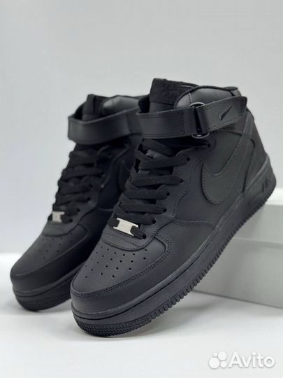 Nike air force 1 mid black