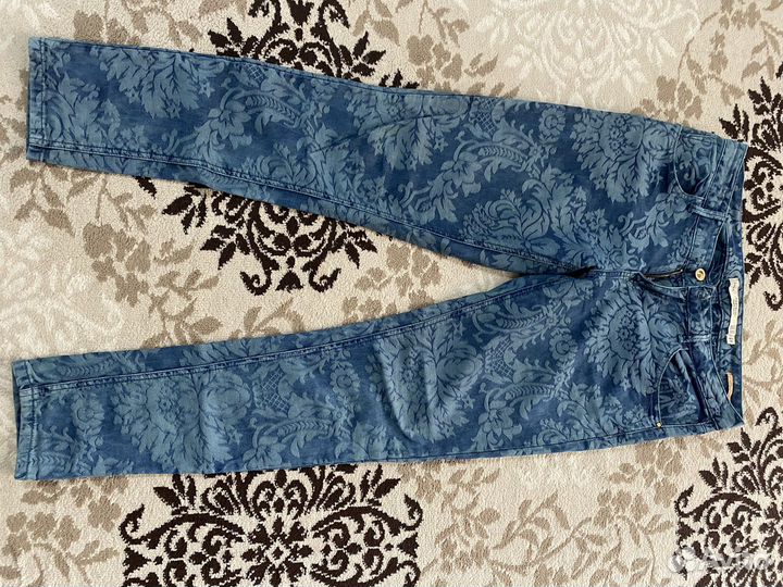 Джинсы zara