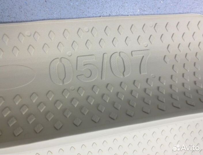 Коврик в багажник ваз 2105-2107