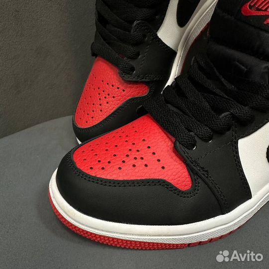 Кроссовки Air Jordan 1 Mid 