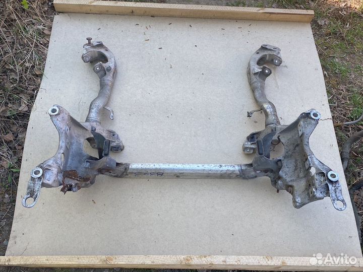 Подрамник балка передняя Audi A4 B8 A5 8T Q5
