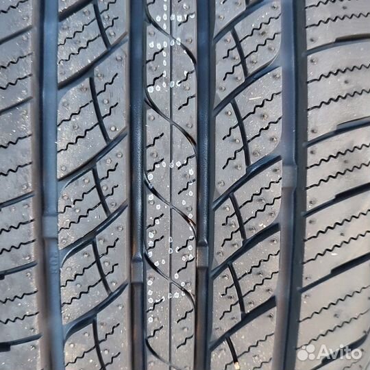 Goodride SU318 215/60 R17 H