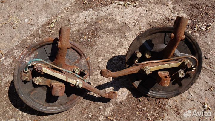 Кулак поворотный москвич 408 412 под барабаны