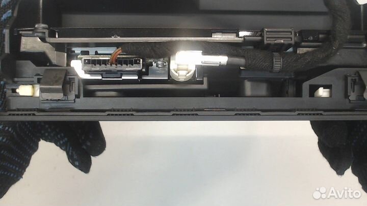 Дисплей мультимедиа Audi Q3, 2013