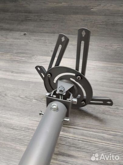 Кронштейн для проектора