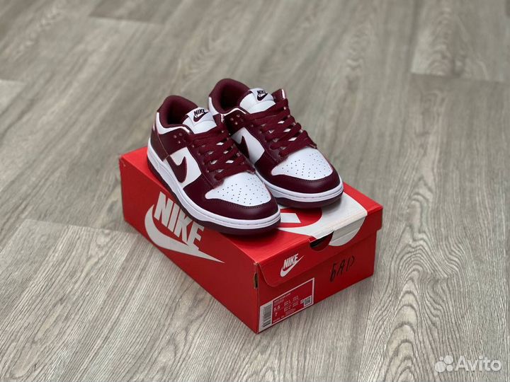 Кроссовки nike dunk low team red