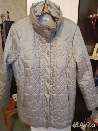 Куртка женская очень лёгкая стильная
