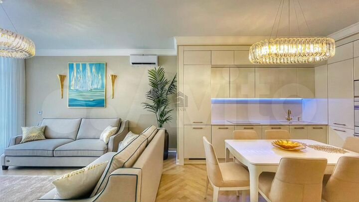 3-к. квартира, 117 м², 5/5 эт.