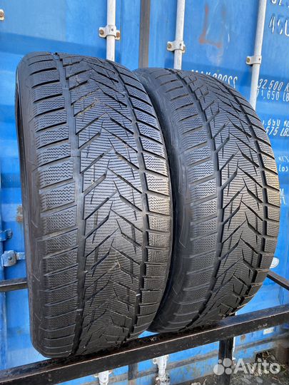 Vredestein Wintrac Xtreme S 275/40 R22