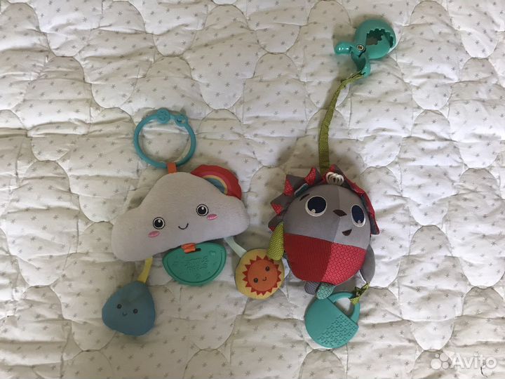 Игрушки в кроватку tiny love