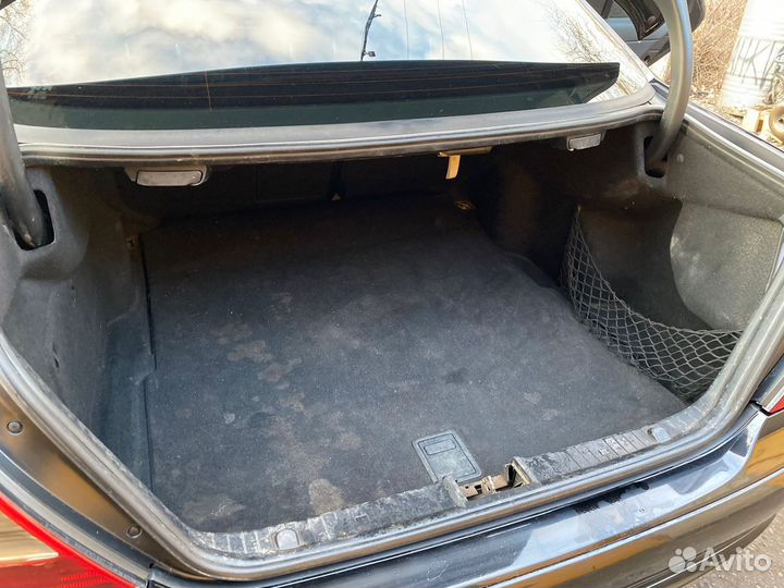 Обшивки багажника Mercedes E-Class W211