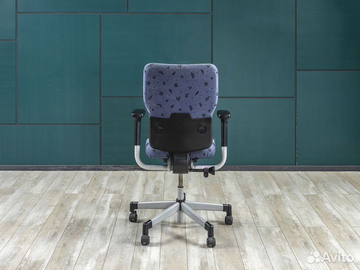 Кресло компьютерное для менеджера