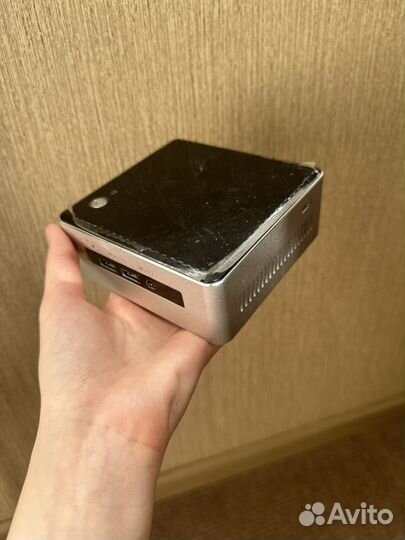 Компьютер Intel NUC