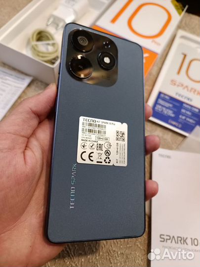 TECNO Spark 10 Pro, 8/128 ГБ