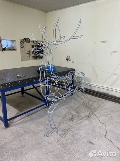 Новогодний олень