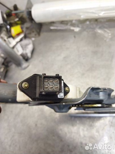 Стеклоподъемник передний правый Toyota Corolla E12