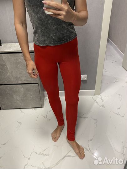 Леггинсы красные